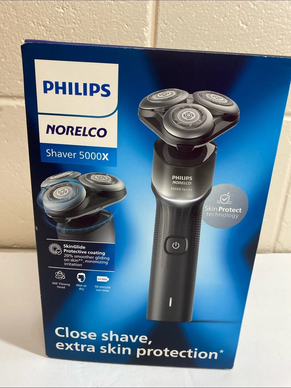 Philips Norelco Shaver 5000X - Navy Blue. NIB